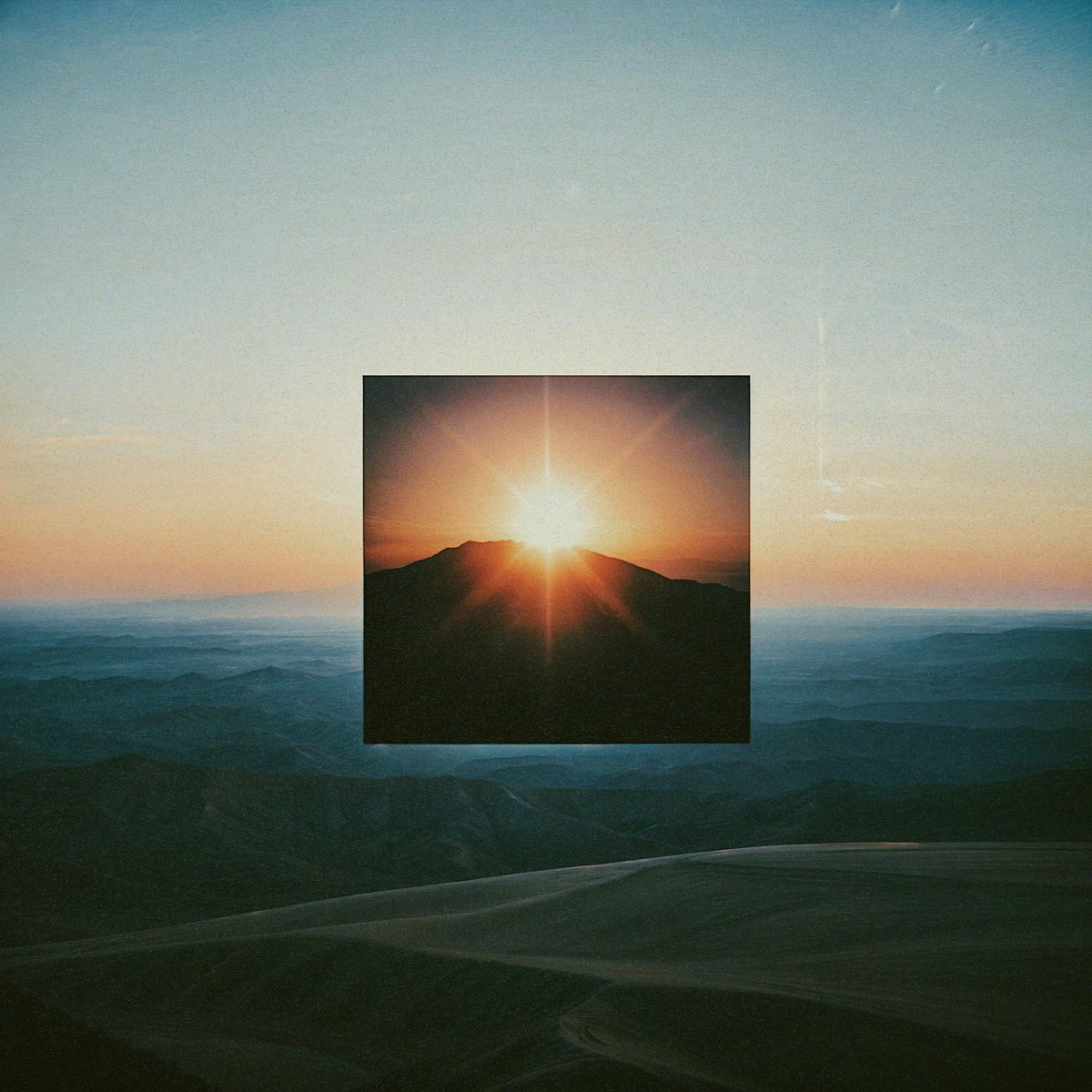 johan__studio's tweet image. faraway, so close 2