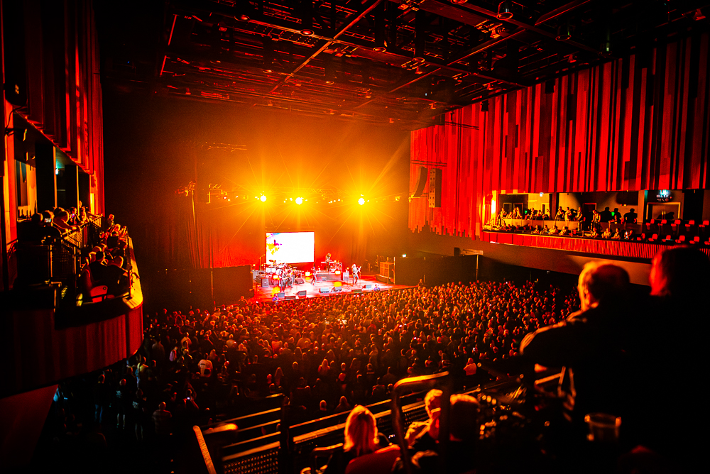 ArenaSwansea's tweet photo. One week ago the legendary Bruce Dickinson blew the roof off the Arena ๐ค
๐ธ @LyndaMcKennaPh1
#BruceDickinson #HeavyMetal #RockGig #LiveMusic #Swansea #SwanseaArena https://t.co/wt7Ig1pU6N
