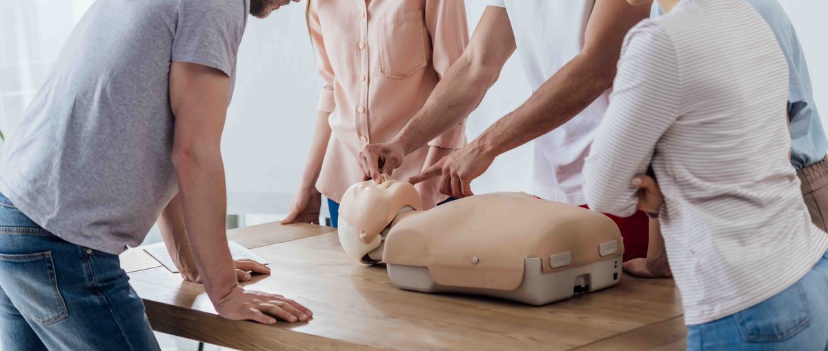 EZBREATHINGCPR's tweet image. With our experienced CPR instructor and hands-on training, participants will gain confidence in providing first aid assistance in any situation. Visit my website to learn more about my services!

#CPRInstructor 
smyrnacpraedtraining.com/about_us