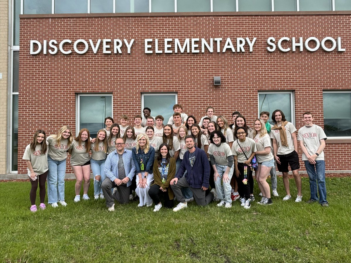 _aliparkinson's tweet image. Red River Seniors, thanks for visiting today! #TrailBlazeOn @RRHSactivities