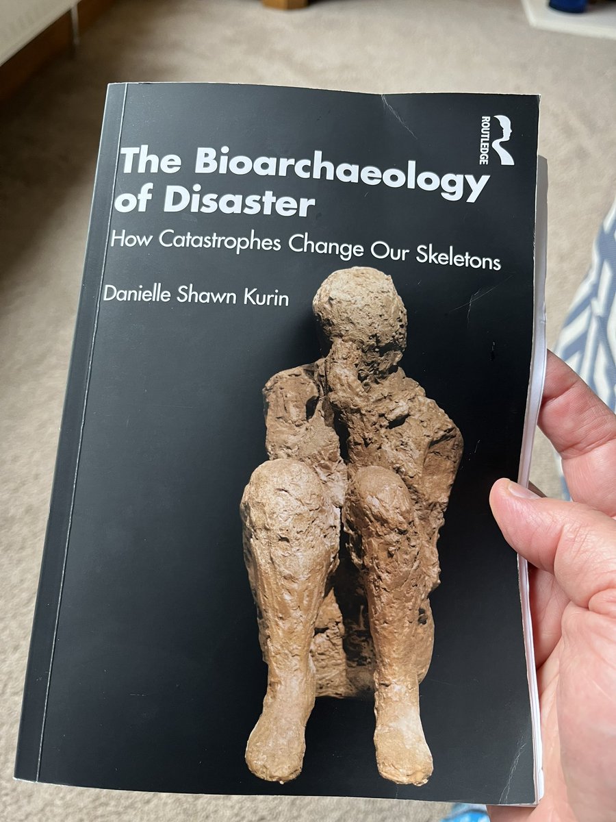 Interesting holiday reading.
#disasters #Pompeii #Greenland #vampirepanic #syphilis #Jamestown #sati #smallpox #genocide #famine #EasterIsland