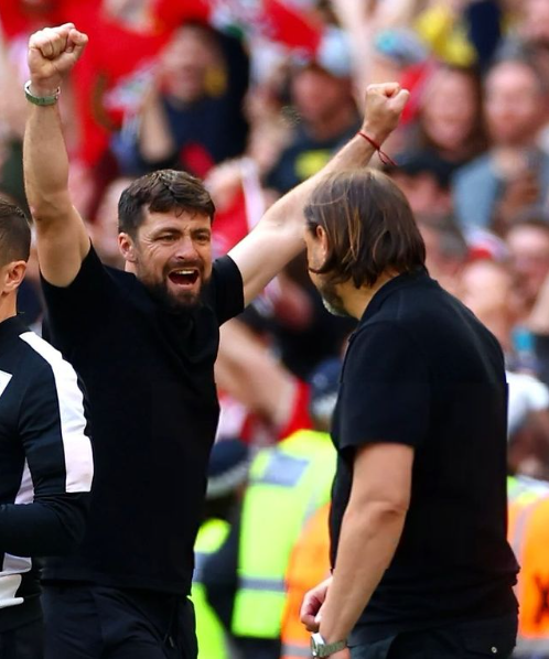 League 1 Minus 10: EFL Championship Playoff Final - Leeds 0 Southampton 1. RPs appreciated.

What we got up to on Sunday... #saintsfc 

leagueoneminus10.blogspot.com/2024/05/efl-ch…
