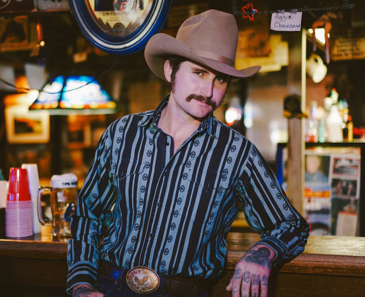 HorseshoeTavern's tweet image. 💥JUST ANNOUNCED💥 Austin based country songwriter @thejessedaniel is heading north to the Horseshoe Tavern on July 19th!

🎟🎟🎟 Tickets at showclix.com/tickets/JesseD…

#torontomusic #horseshoetavern #jessedaniels #torontocountry