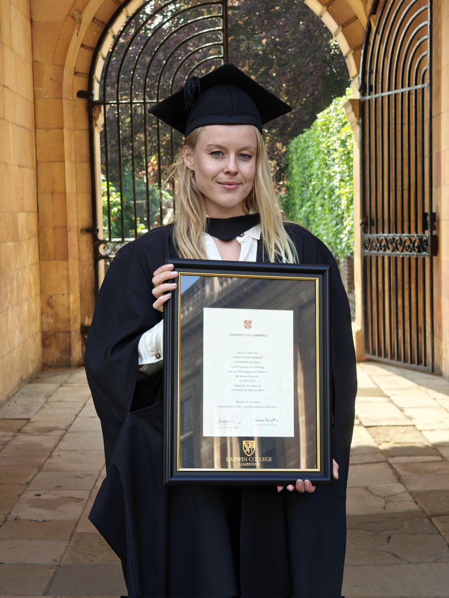 Dr Sarah Louise Barron tweet media