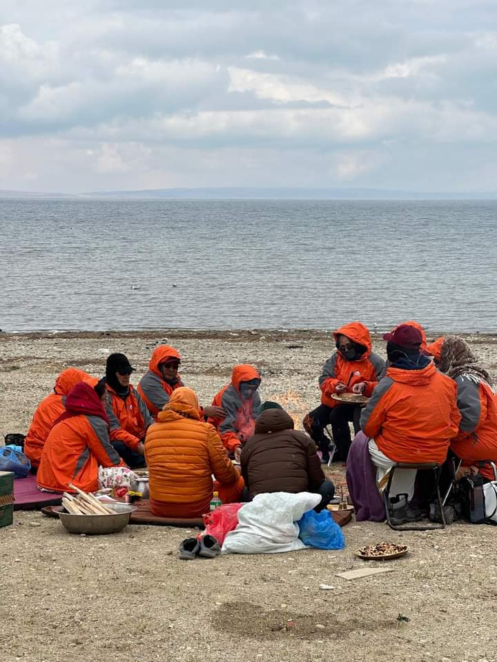 Mount Kailash & Mansarovar lake
Pics from Krishna Ji