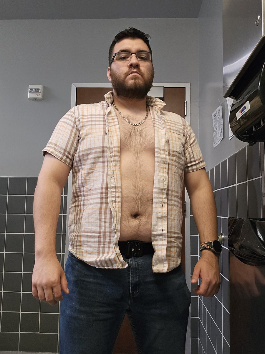 Daddy needs a hole 
.
.
.
.
.
#gaymen #gaybeardedmen #gaybears #gaybear #gaycub #gaycubs #gaymen #bear #bears #cub #cubs
