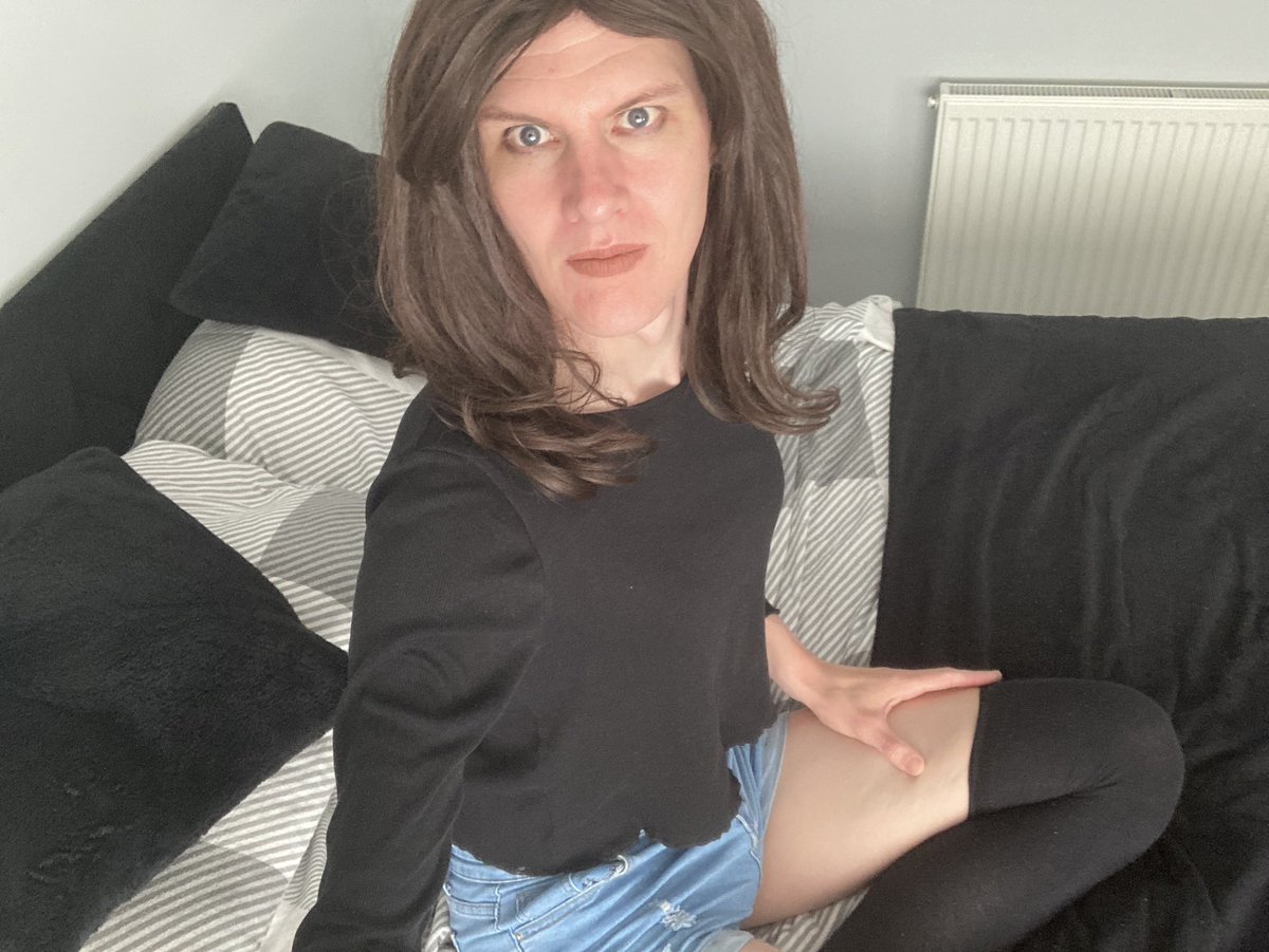 TsLoveNicolexxx's tweet photo. What you think? I need to smile ๐ #Trans #bluejeans #talltrans #transgenderwoman https://t.co/bBzRQ0QfTE