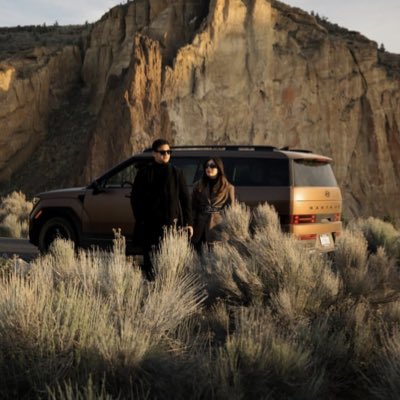 Two Outsiders tweet media