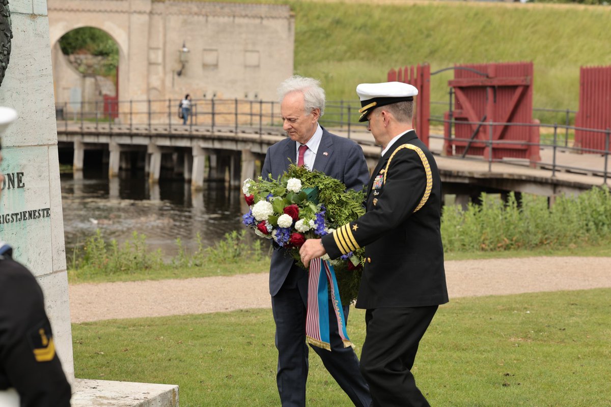 Thank you to everyone who joined us as we honored the courage and sacrifice of American heroes at our Memorial Day event in Copenhagen, Denmark.  Together, we paid tribute to those who gave their all for freedom and democracy. #MemorialDay