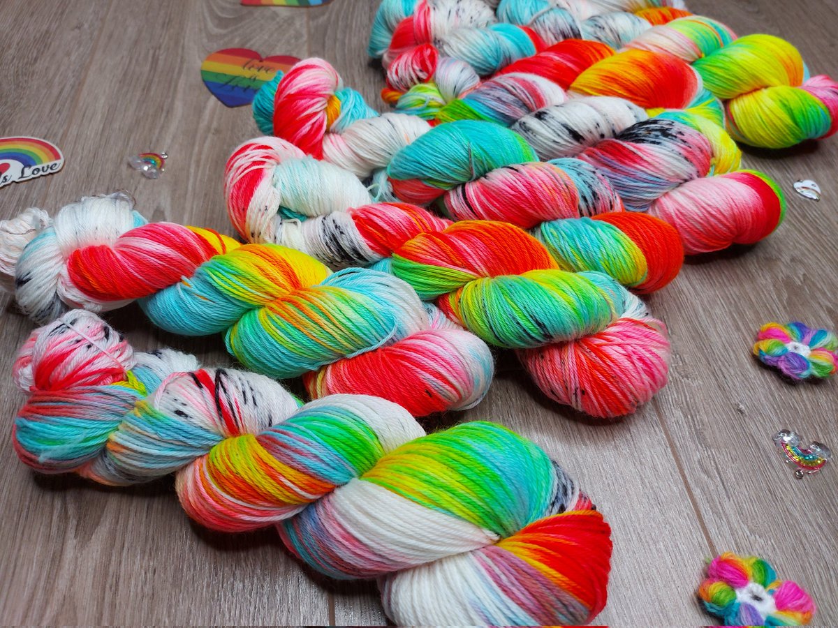 ISASaxonists's tweet photo. Hey friends, I know it's not much but I thought you could do w/ a brief TL cleanse of something pretty. Look at June's #yarnclub colorway inspired by a 1550s tapestry of Black King Balthazar. This neon rainbow is just in time for #prideyarn too so packs include an ornament. https://t.co/ajgIWCWi06