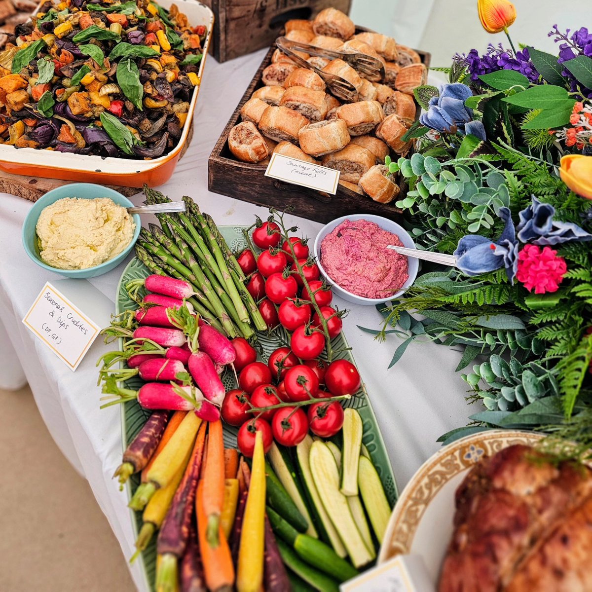 BrightonBakes's tweet photo. Wknd of Love part 2 💓. Relaxed garden vibes: Rare Breed Hams, Wild Salmons, Asparagus tarts. Rainbow salads - Chicken Mango Soba; Avocado Grn Tomato &amp; Chipotle mayo; Local Greens flowers &amp; shallot; Spelt &amp; Squash. Coffee cakes, DIY pavs, Basque Chsecakes #Sussex #Brighton #food https://t.co/6vZknLpwRo