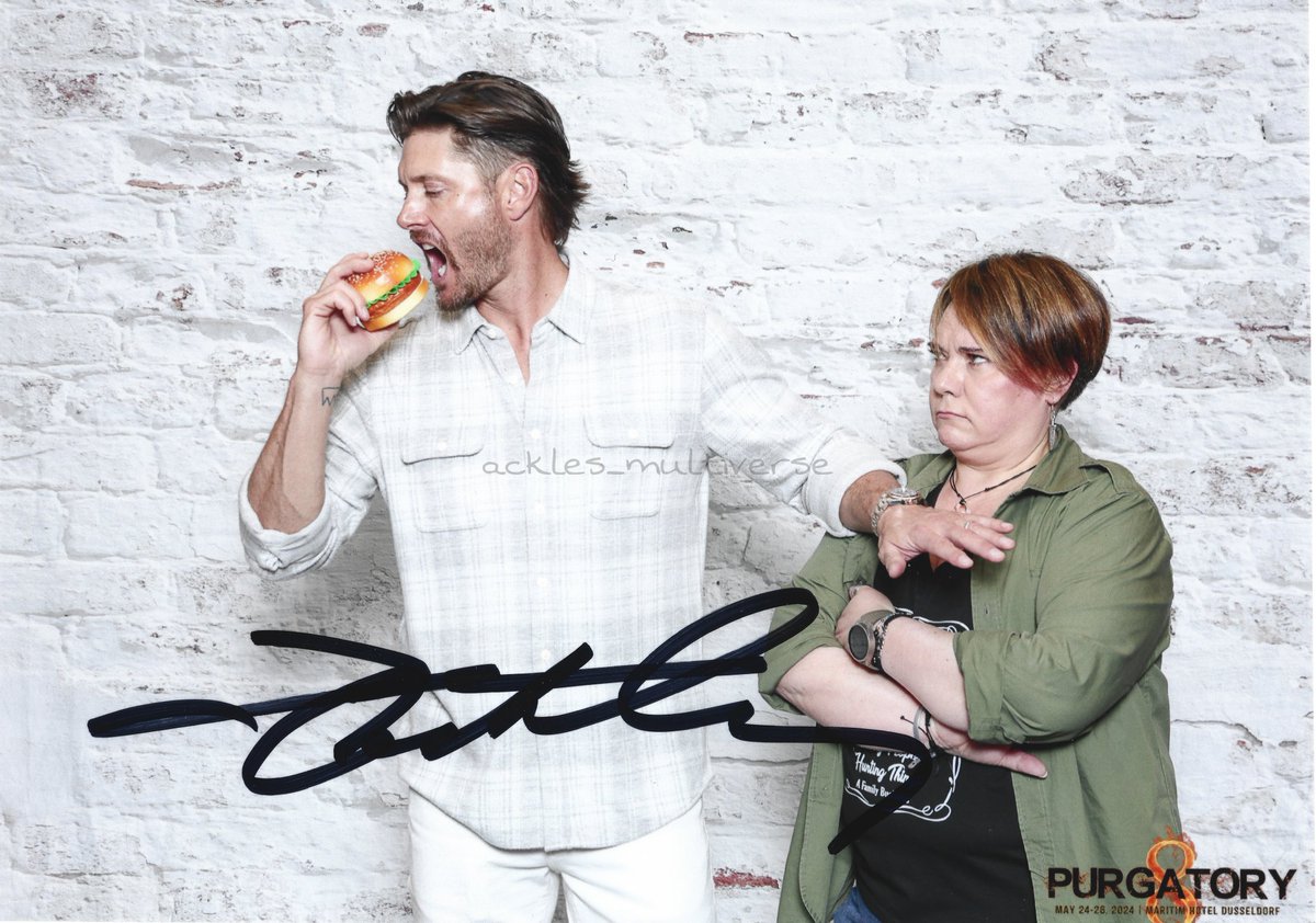 I wanted that burger so badly 🙄

#jensenackles #deanwinchester #jackles #beauarlen #bigsky #bigskyabc #thewinchesters #supernatural #soldierboy #theboystv  #spnfamily #spnisfamily #supernaturalfamily #spnfandom #acklesholic #supernaturalfandom #supernaturalforever #sheriffarlen