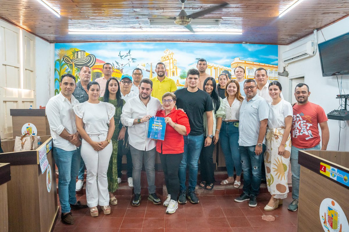 CotoManzur's tweet photo. Nuestro Plan de Desarrollo  ‘Todos Somos Lorica’ fue aprobado el día de hoy por unanimidad en el Concejo Municipal. 

Gracias a todos los que contribuyeron en su construcción y a los concejales,  por confiar en esta hoja de ruta. #SomosLorica 🩵🤍💛 https://t.co/n7ThvlZELK