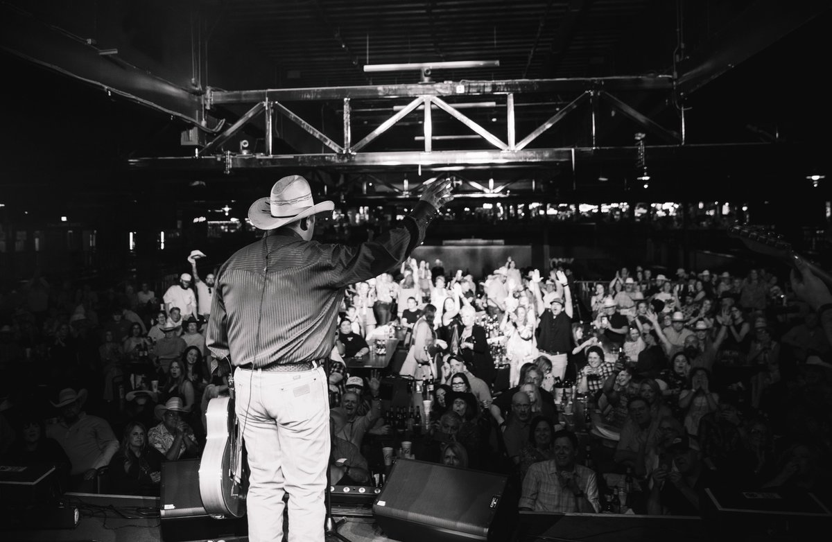 Played in the World’s Largest Honky Tonk this weekend! Thanks for having me @BillyBobsTexas #TONK 📸 Colin Warren