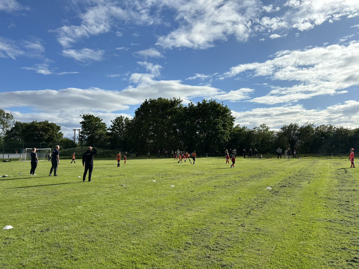 Belting night down the DSS - U8’s first ever home game - U10’s and U14’s also playing - Can’t beat it ⚽️👍🙌🔴⚫️🔴