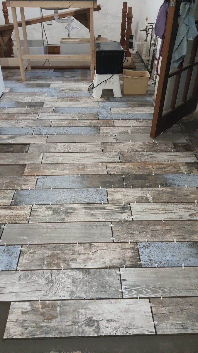 Lisa Pollard tweet media