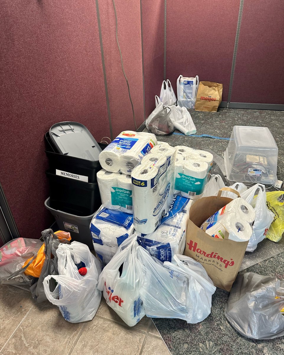 EdwardsGarment's tweet photo. The Edwards associates came together to give some needed items to the Portage Community Center Tornado Donation Drive. Huge thank you to everyone who donated and to Dana and Ali for orchestrating and delivering the items! https://t.co/QKUj3iiiKT