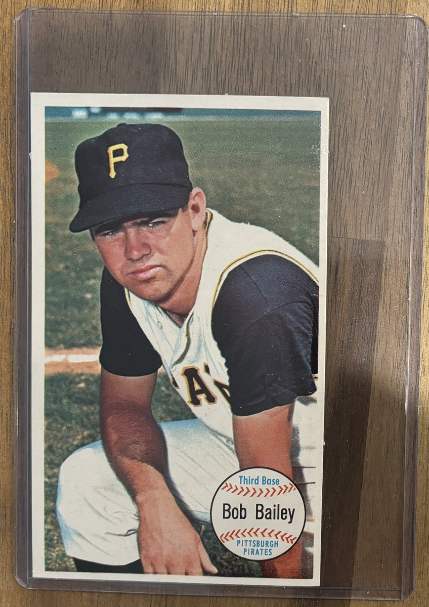 Bailey was my favorite player during his 5 years with the Pirates. Picking up this 1964 Topps Giant means I only need 1 more card of him in a Pirates uniform.

@CardPurchaser @walktheplank82  #pittsburghpirates #pirates #bucs #baseball #sportscards #vintage #thehobby