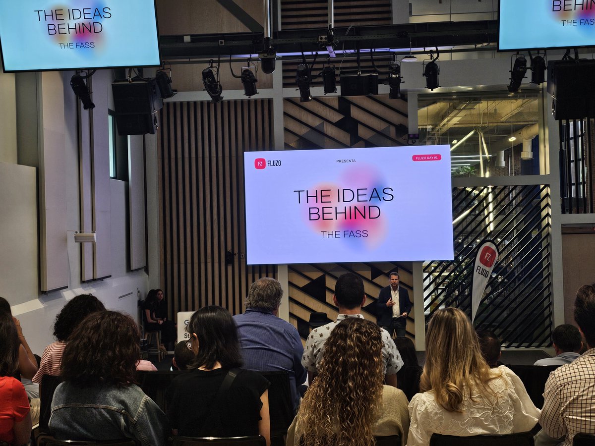 Nuria Penélope tweet media