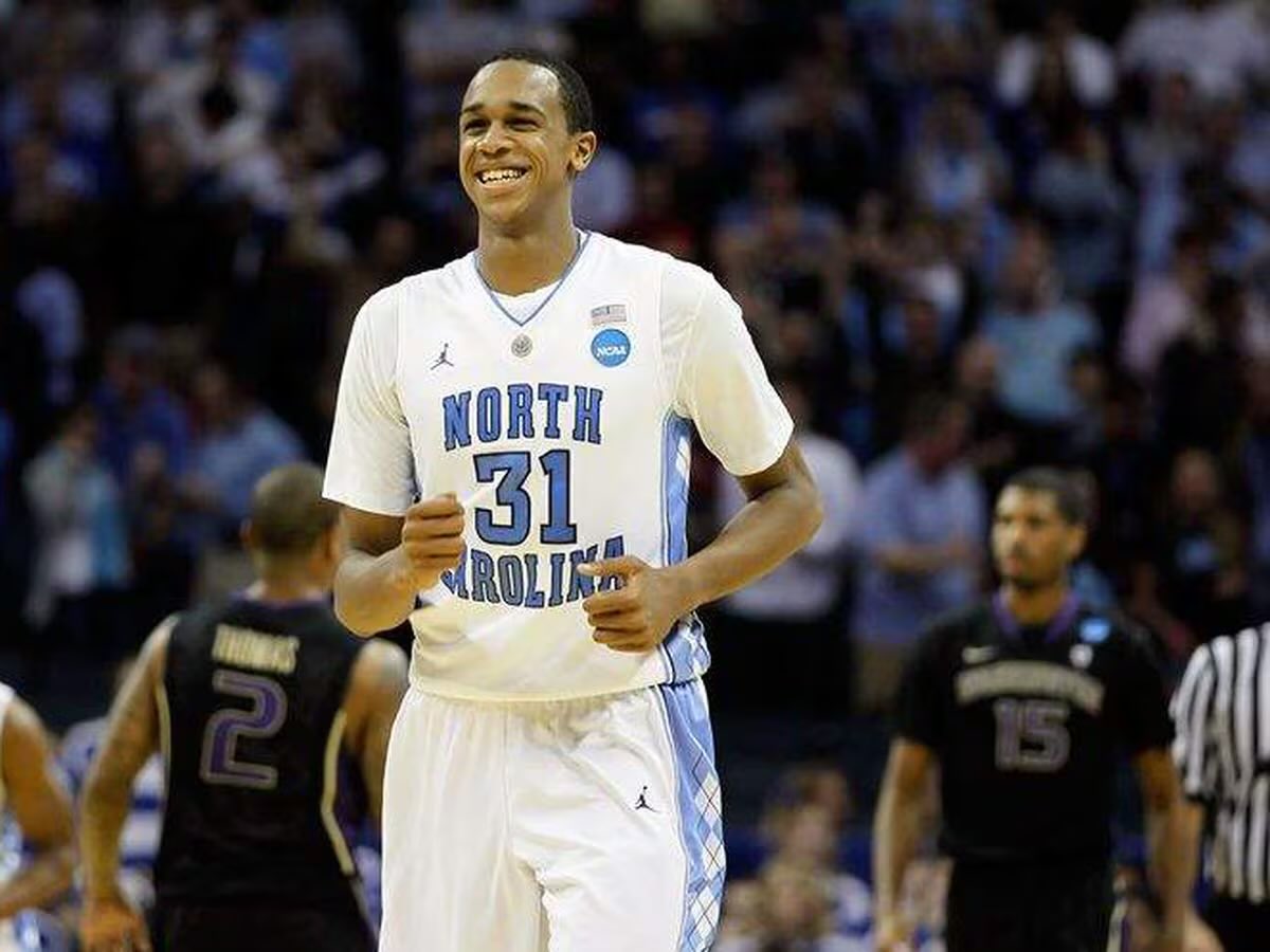 🐏 Tar Heel Tuesday 🐏

John Henson 2009-2012

John Henson scored 1,124 points, had 886 rebounds and blocked 277 shots in his 3 years at UNC. He was a 2x ACC Defensive Player of the Year. 🏀🐏