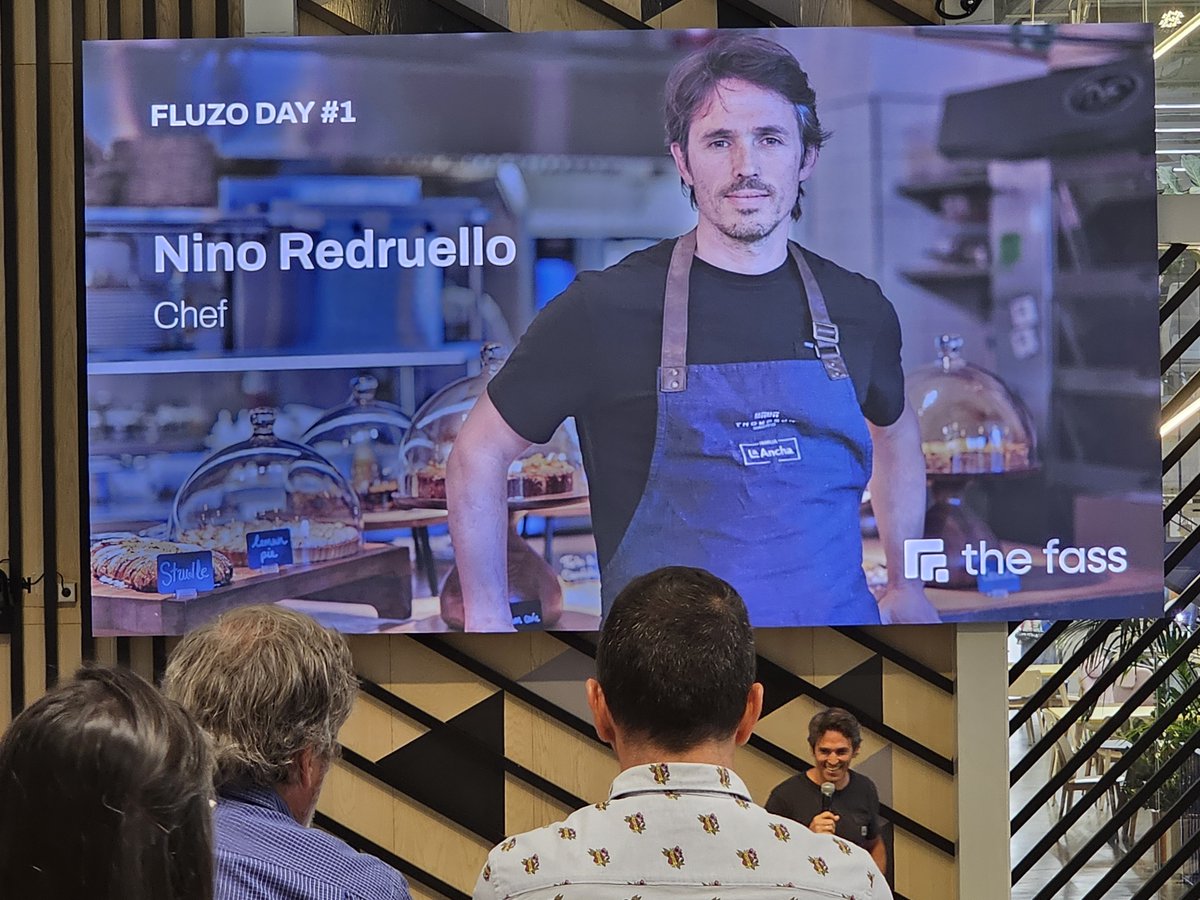 Nuria Penélope tweet media