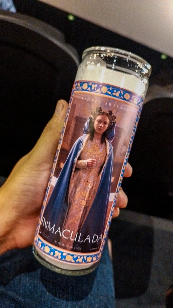 ivanjoatzay's tweet image. Ayer le rezamos a la patrona Sydney Sweeney por darnos la mejor escena de su carrera.  #Inmaculada 🙇🏽‍♂️📿