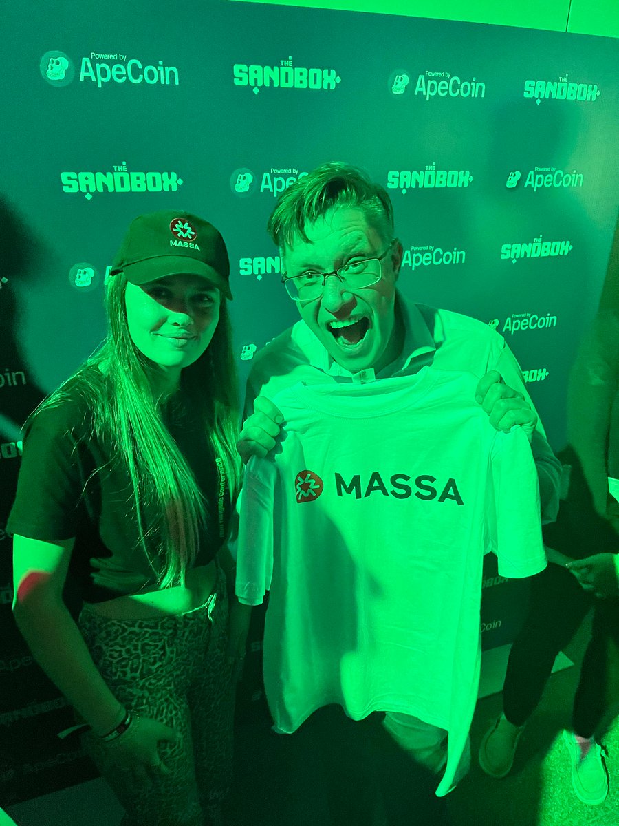 massachain's tweet photo. 🖼️ NON-FUNGIBLE CONFERENCE
@beeple was spotted today at @NFCsummit with a Massa t-shirt 🦾

If you're around Lisbon, come meet us at our booth!