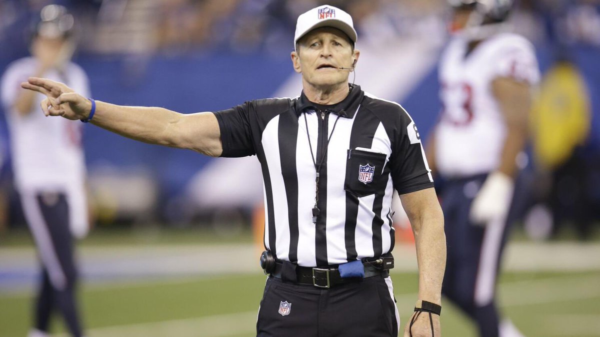 Hey <a href="/JoeFortenbaugh/">Joe Fortenbaugh</a> - gotta disagree. I think all NFL fans are united in praising Ed Hochuli’s biceps.
@CarlinvsJoe <a href="/ChrisCarlin/">Chris Carlin</a> <a href="/ESPNRadio/">ESPN Radio</a> #AngelHernandez
