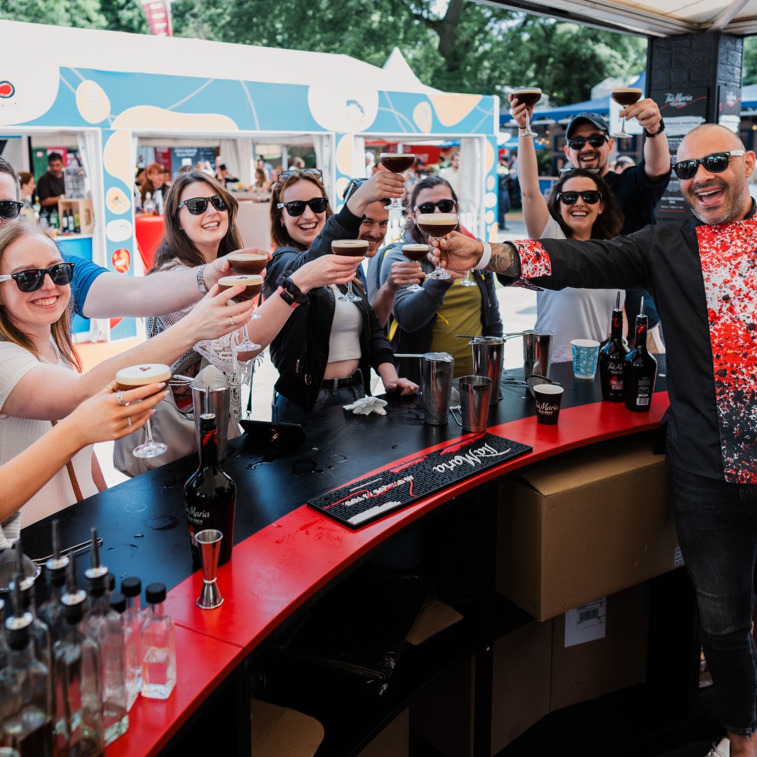 The iconic Tia Maria Espresso Martini masterclasses are back! 🤩 We know how much fun you guys had shaking and creating the perfect cocktail. Find the Tia Maria Espresso Martini Bar at Taste and book in for your masterclass. Enjoy Tia Maria Responsibly