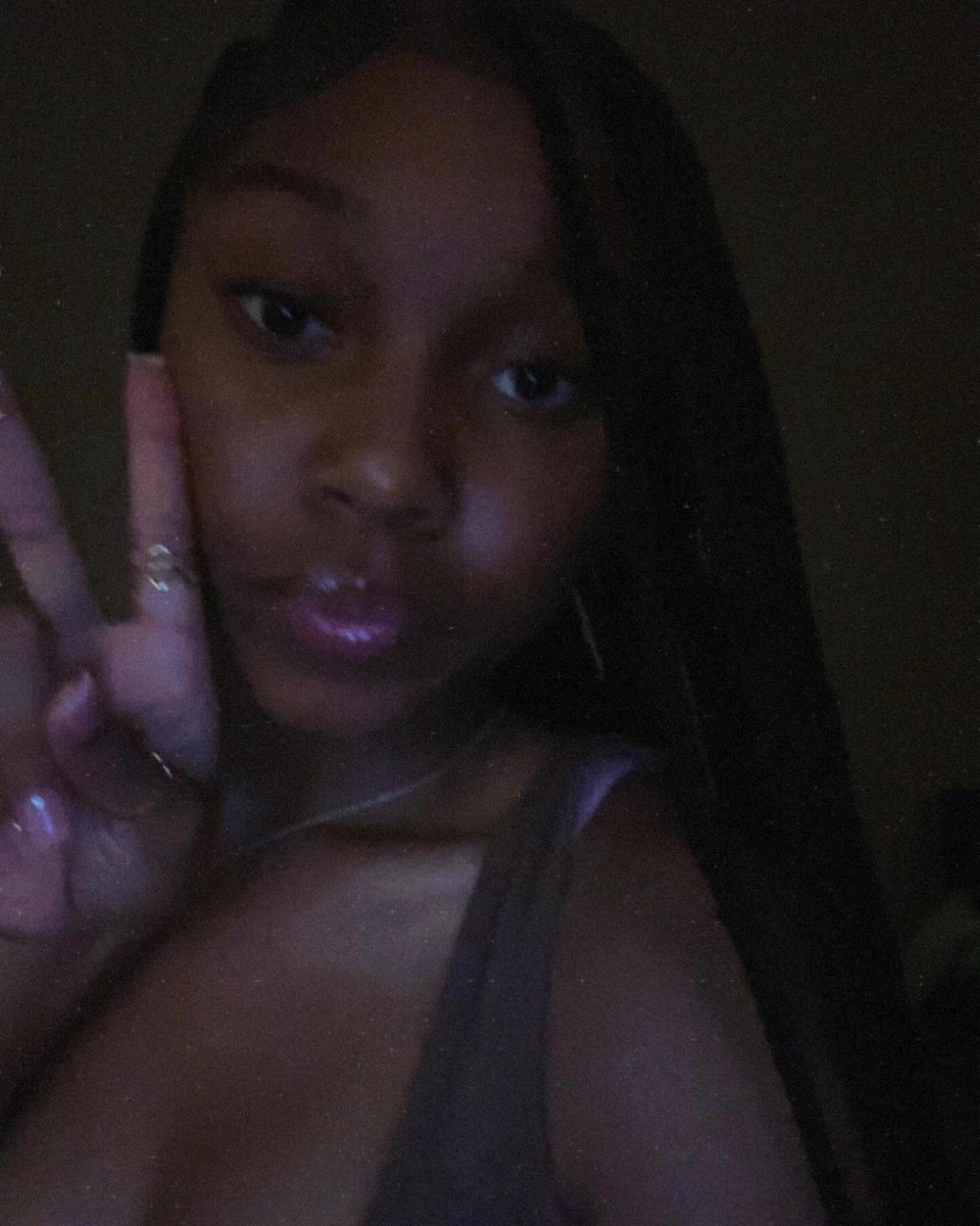 wrd2diya's tweet image. #backoutside #iftheylooktheytook #summertimeready