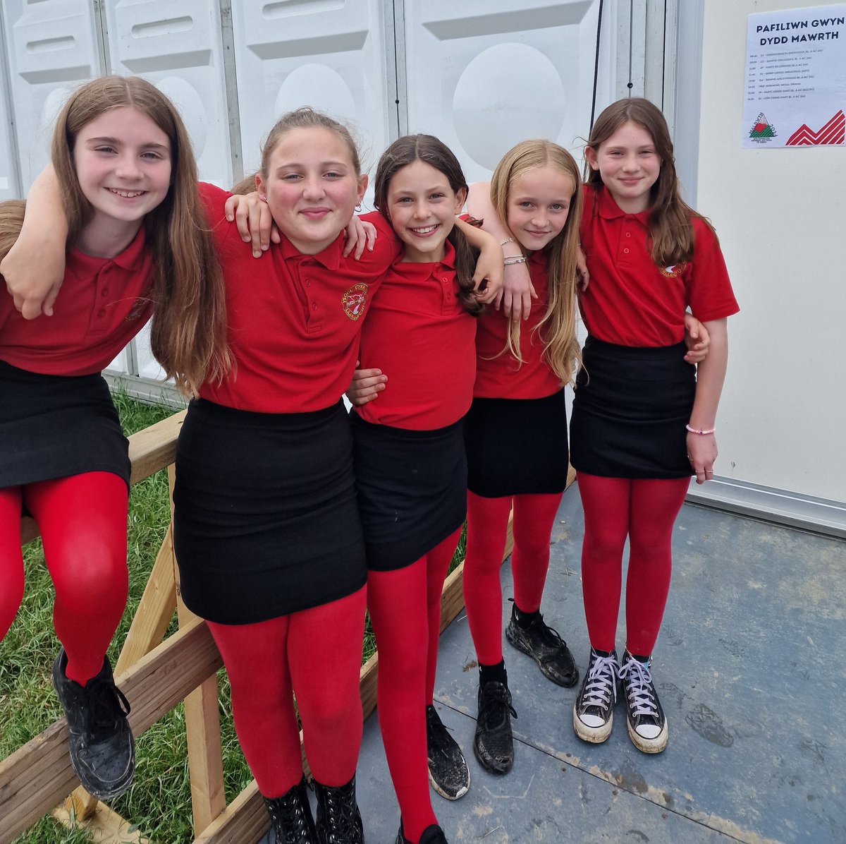 YsgLlanllechid's tweet photo. #genodni
@EisteddfodUrdd
#meifod
#mwyndermaldwyn https://t.co/z5dH6wWvbt
