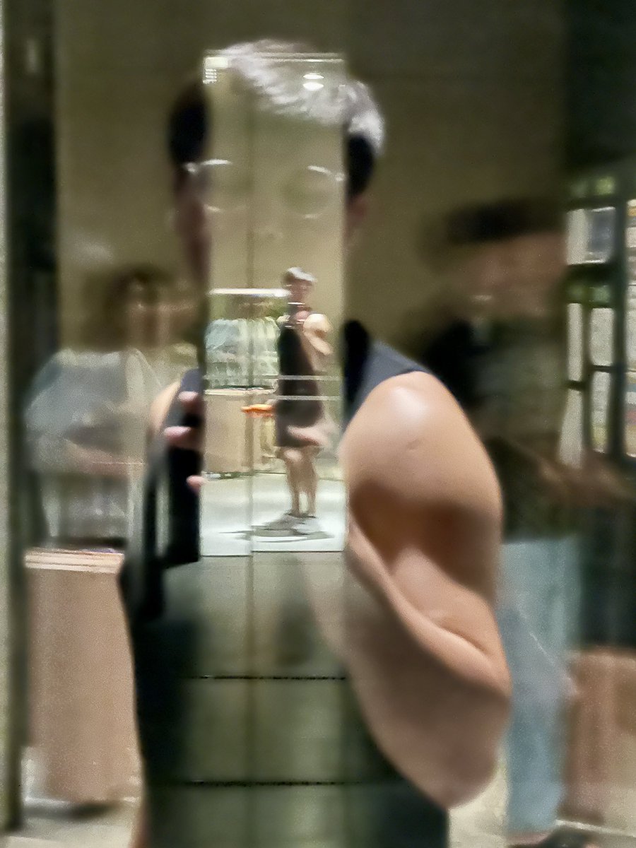 แขนเดย์