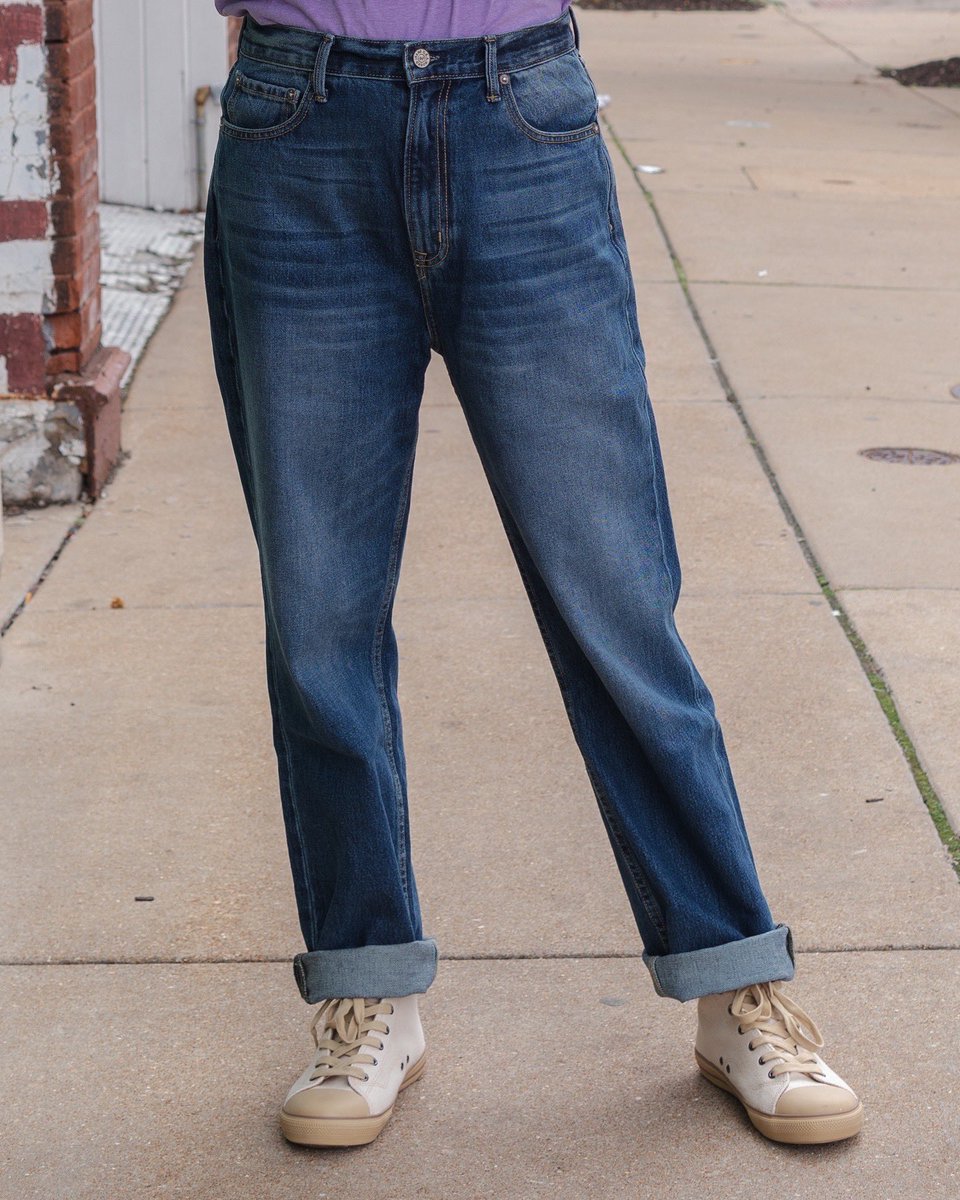 csoutpoststl's tweet image. New denim for the gals! Unwind in style with the Slacker Relaxed Straight Leg from Noend Denim. Effortlessly combining comfort with a classic silhouette, these USA-made jeans are the new go-to jeans for laid-back days and casual nights.

bit.ly/slackerrelaxed…