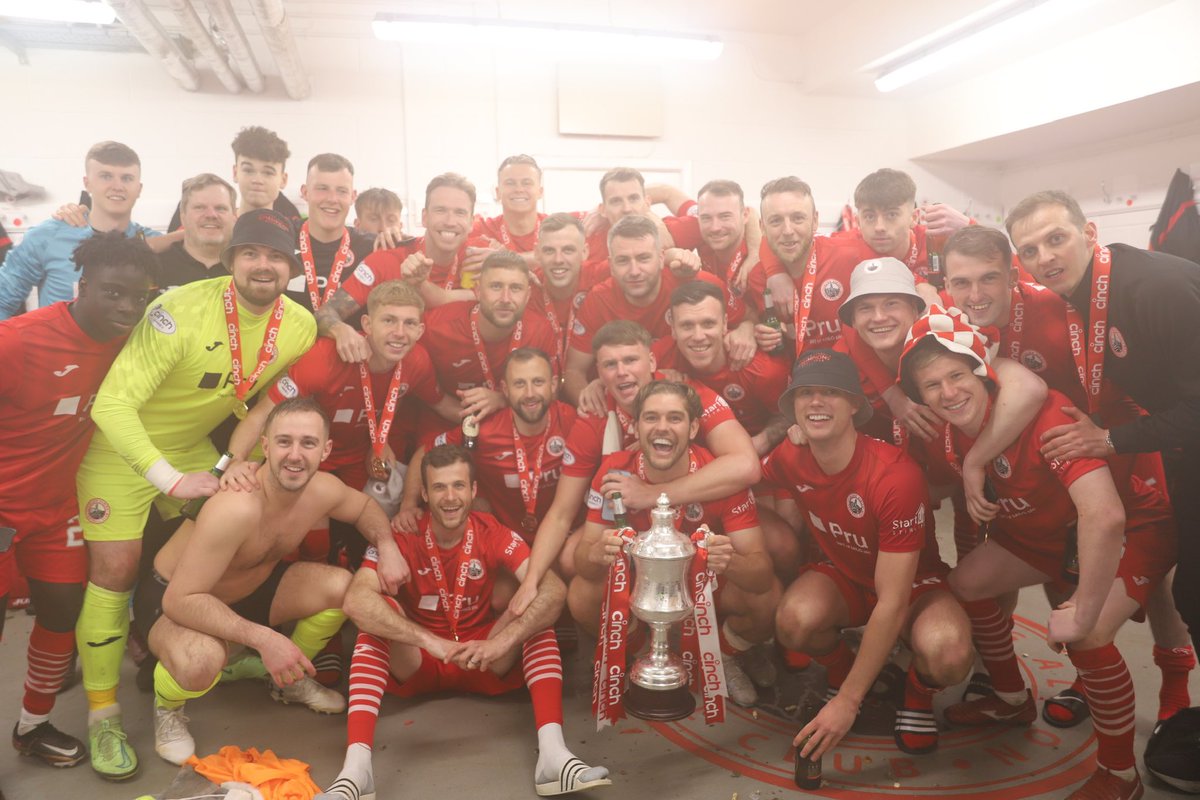 Kyle Banner tweet media