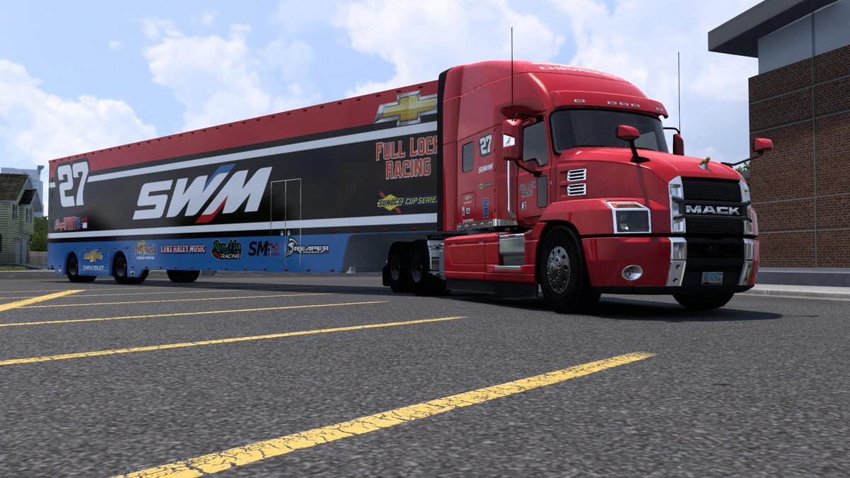 Charlotte! The first of 2 home tracks for us. We've got 600 miles on tap this Sunday, Catch the #27 @SimWrapMarket crew in action this Sunday night at 7:20PM EST on @VSPEEDSim!