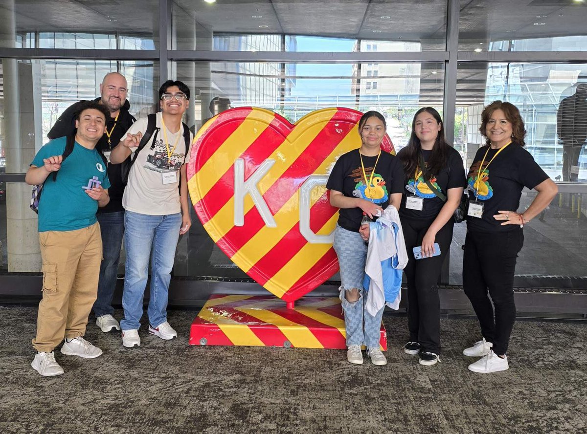 RHernandez_MHS's tweet photo. DI Global finals in Kansas City!Our engineering team finished 13th in the Going the Distance challenge!!
We got to compete against students from China🇨🇳, Turkey🇹🇷, Qatar🇶🇦, Poland🇵🇱, and all over the United States🇺🇸! #IDODI #WeAreTexasDI #TeamSISD #GlobalFinals2024 @MontwoodHS https://t.co/fhwqTKN0tR