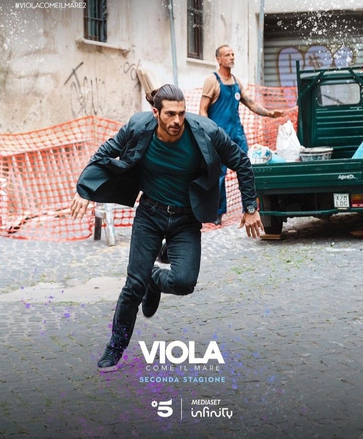 kikas_daisies's tweet image. For me,his best work so far is #ViolaComeIlMare2+ #FrancescoDemir-CY gave him nuances and a profound dichotomy of a character. His chemistry with FC is just 🎯,they light up the screen .
And I completely forgot that #CanYaman isn&apos;t Italian-the best compliment to him and his work.