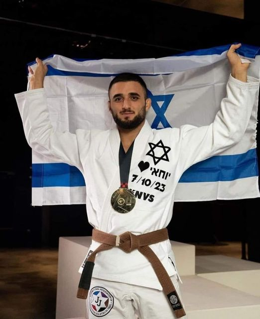 Israeli Nova Massacre survivor Yarin Shriki wins gold at the Jiu-Jitsu Grand Slam in Paris! 🥇🇮🇱🥇💙🎗️💙#TeamIsrael #Israel #Zionism @JiuXJitsu