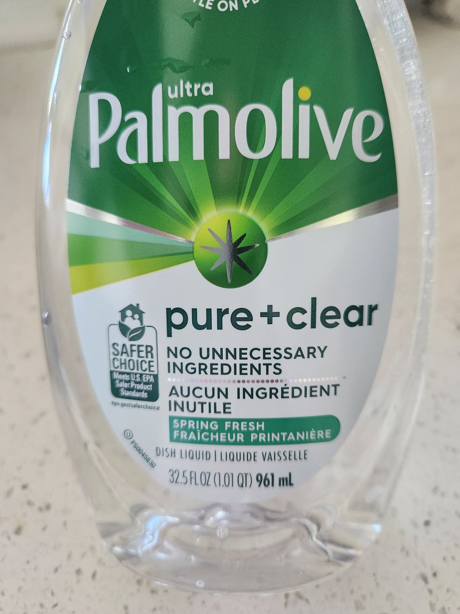 WHY WOULD YOU MAKE A SCENTED FREE + CLEAR DETERGENT?? EXPLAIN YOURSELVES, @CP_News