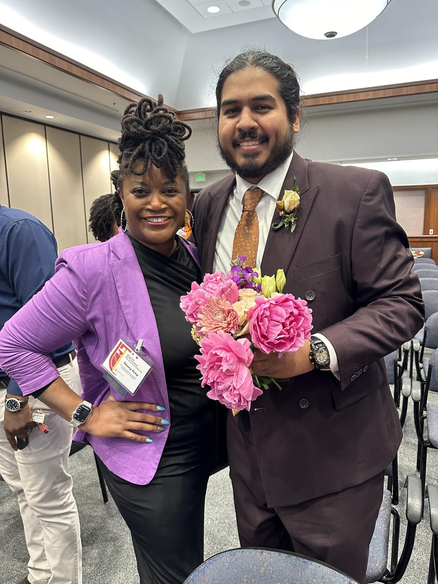 DCScore's tweet image. Congratulations to SCORE client Hakeem Mowlana, co-owner of Yucca Florals, who, alongside his mother and business partner, won the $10,000 prize last week for his outstanding pitch in the Final Showcase Competition of the Equity Incubator at the Lab for Entrepreneurship &amp;amp;...