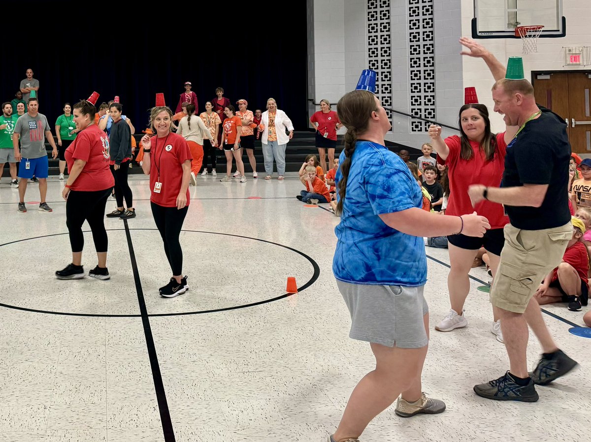 Our last house challenge of the year tested our family leaders. Who would be the last house with a cup balanced on his or her head???  Congratulations to the House of Tanzanite 💙💙💙💙 #scesoars