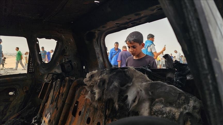 #Israel realizó 3.222 #masacres en la Franja de #Gaza en 235 días de continuos bombardeos. v.aa.com.tr/3233583