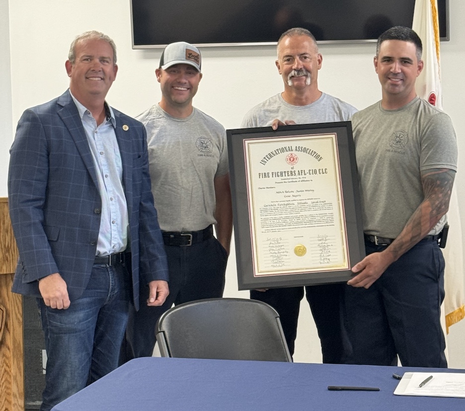 AFFI1935's tweet photo. Today, was an exciting day as Cornbelt Firefighters Local 5469 signed their first collective bargaining agreement and were also presented their official IAFF Union Charter! 
This is a tremendous achievement for our new Brothers and the community they serve! #affisupports https://t.co/9cm7WvK0Me