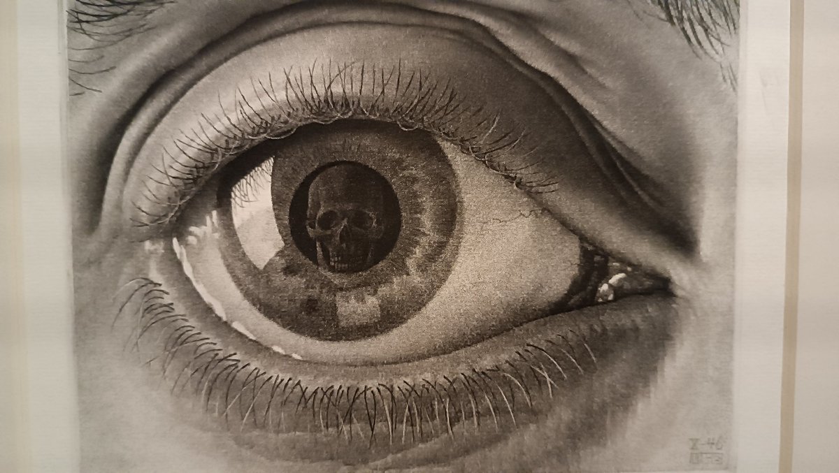 s_anb1's tweet photo. #Escher da un'altra #prospettiva https://t.co/w0SuKIKtn9