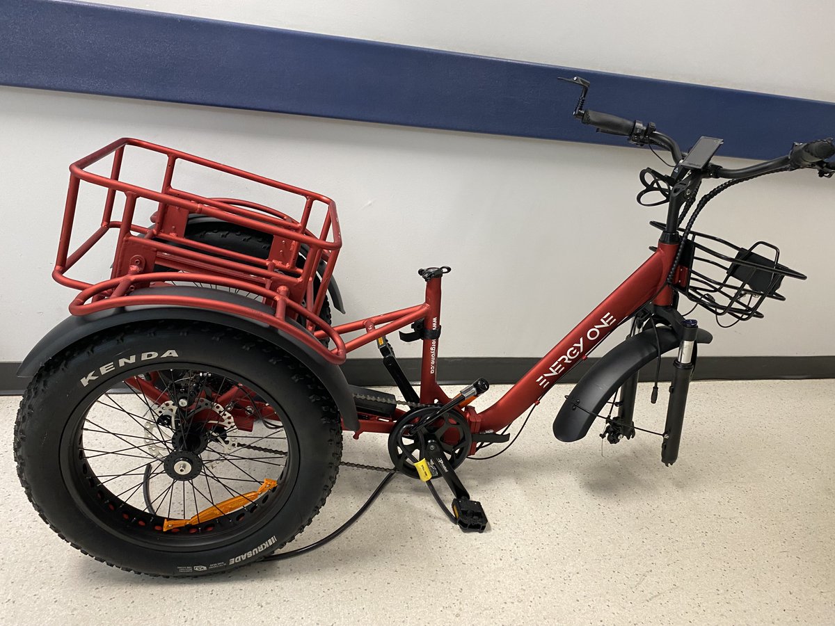 vicpdcanada's tweet photo. Is this your Energy One e-bike? Officers found it abandoned in the 600-block of Princess Ave yesterday. If it belongs to you pls call the E-Comm Report Desk at 250-995-7654 ext. 1 &amp; reference file number 24-18339 #yyj #stolenbike https://t.co/4CRJJZ0ZQZ