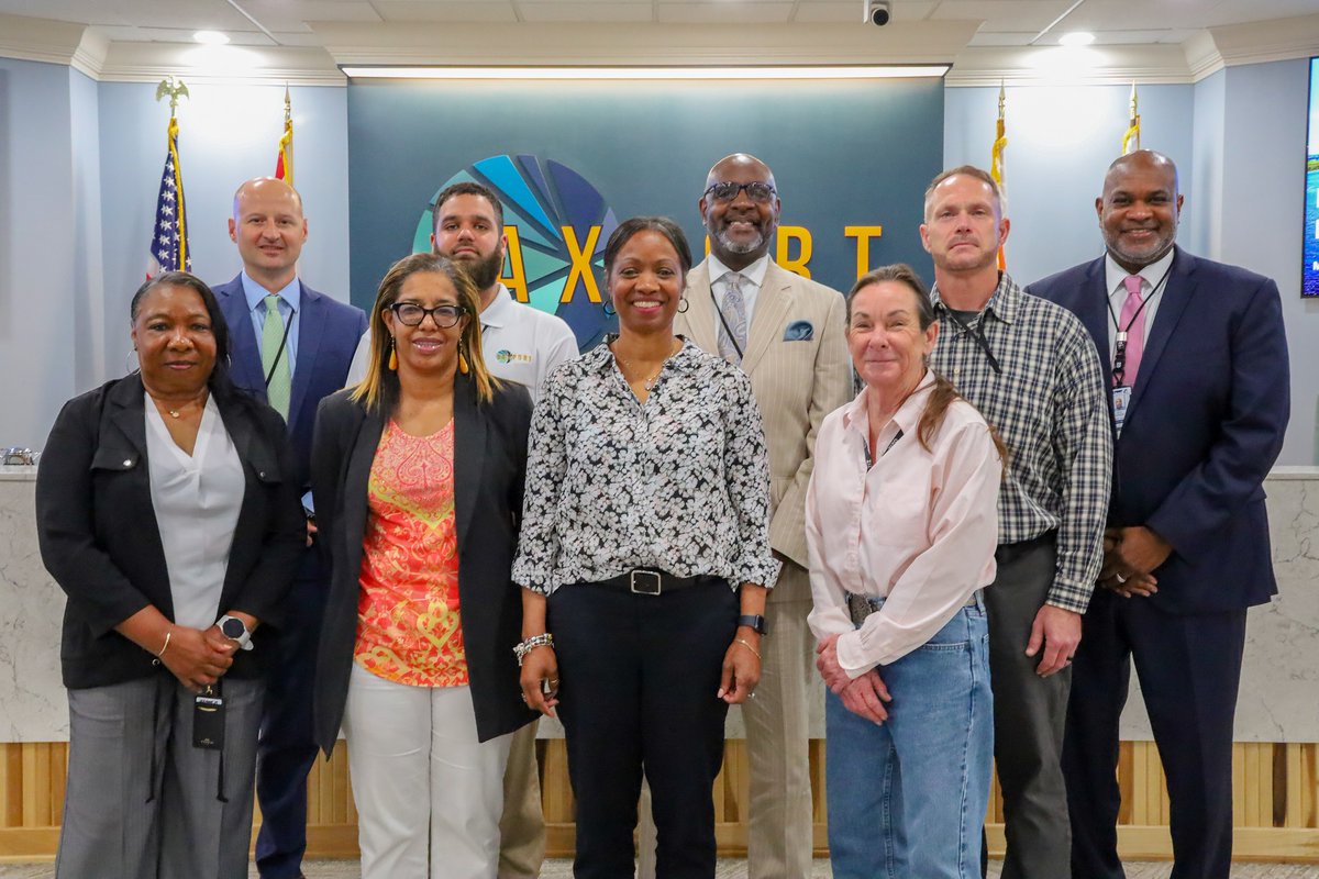 #EmployeeSpotlight | JAXPORT Procurement department

This highly knowledgeable team manages the purchasing of the day-to-day goods and services that keep the port running.

The department oversees 2,800+ purchases annually valued at more than $227 million. They ensure all