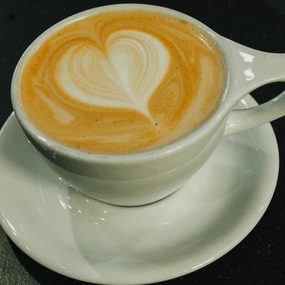 The artist >> the art

Get a taste of the wild west, while making no sacrifice to your daily routine of enjoying a craft latte. Avoca Coffee is located on Mule Alley, right in the middle of all the action!