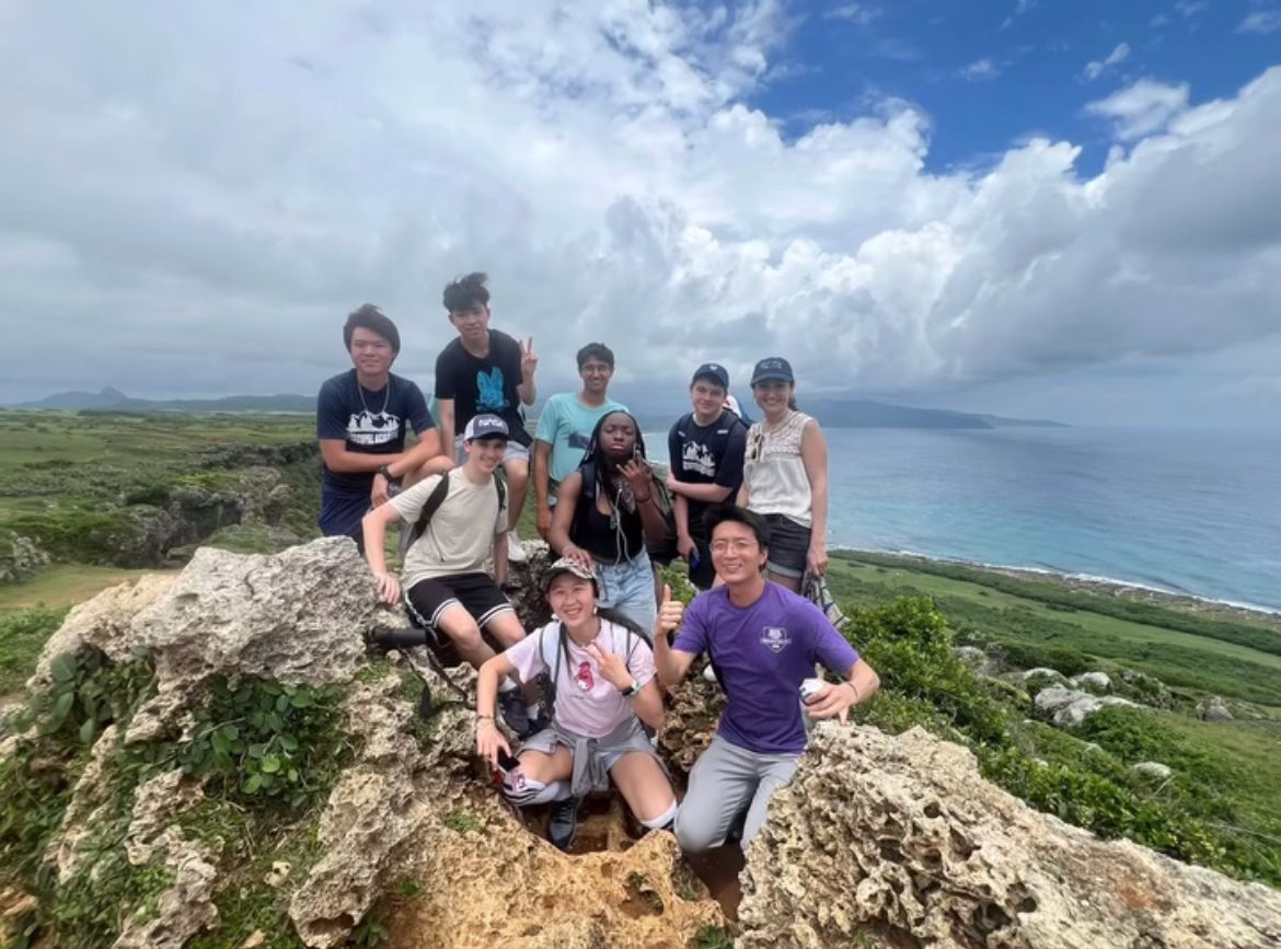 EAMayTerm's tweet photo. A visit to Sun Moon Lake, a gondola ride to the Formosan Aboriginal Cultural Village, checking out Kaohsiung City street art, beach time at the southern tip of Taiwan, and a visit to a cocoa farm made up the last few days for the Taiwan #EAMayTerm group! https://t.co/4HvdcM4Gtz