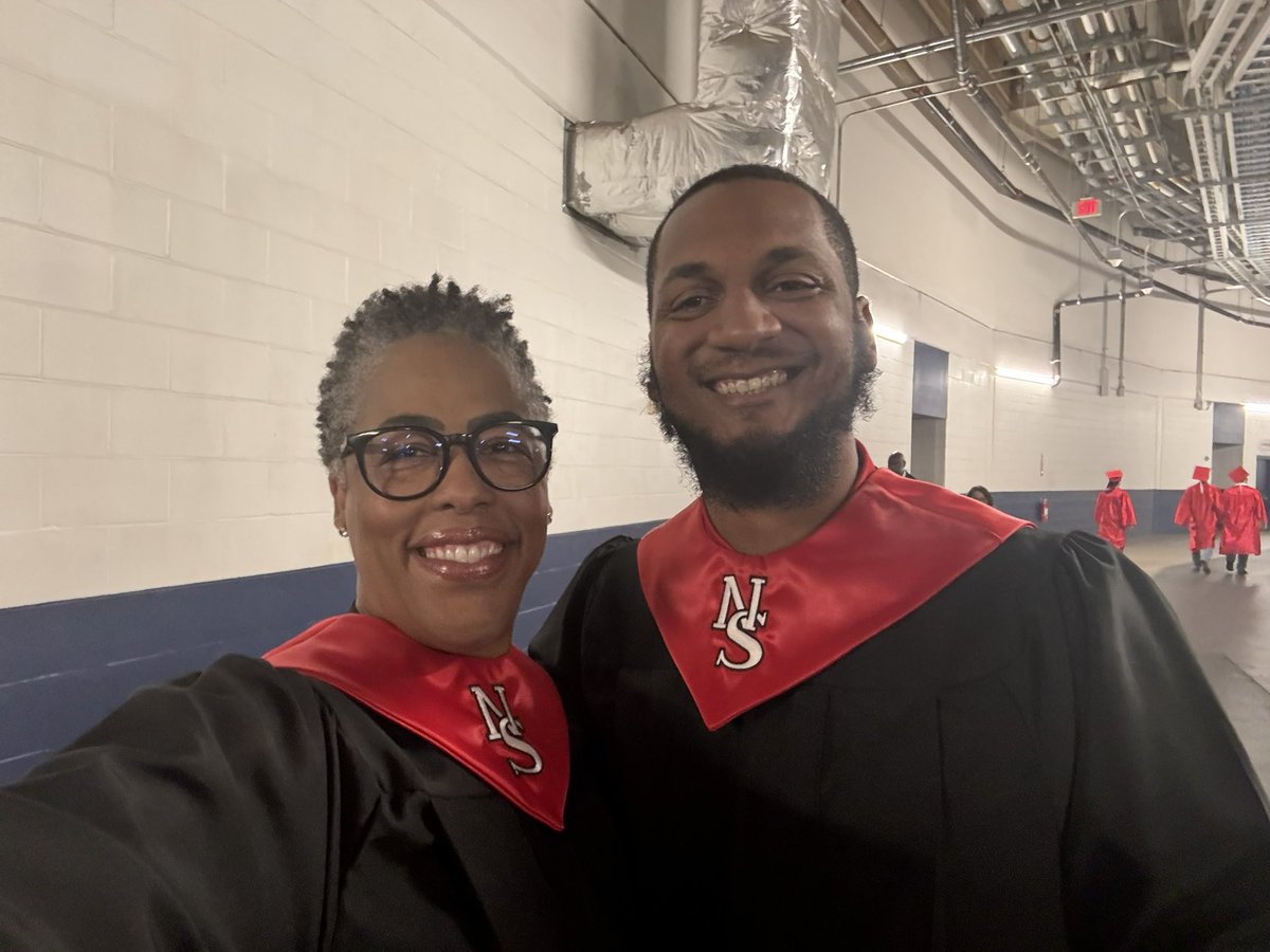 From my high school counselor to one of my favorite people to work with. Life has a way of making full circles!!!! 💙💛❤️🤍

#NSMustangs #NFISD4Life #BrookDawgs