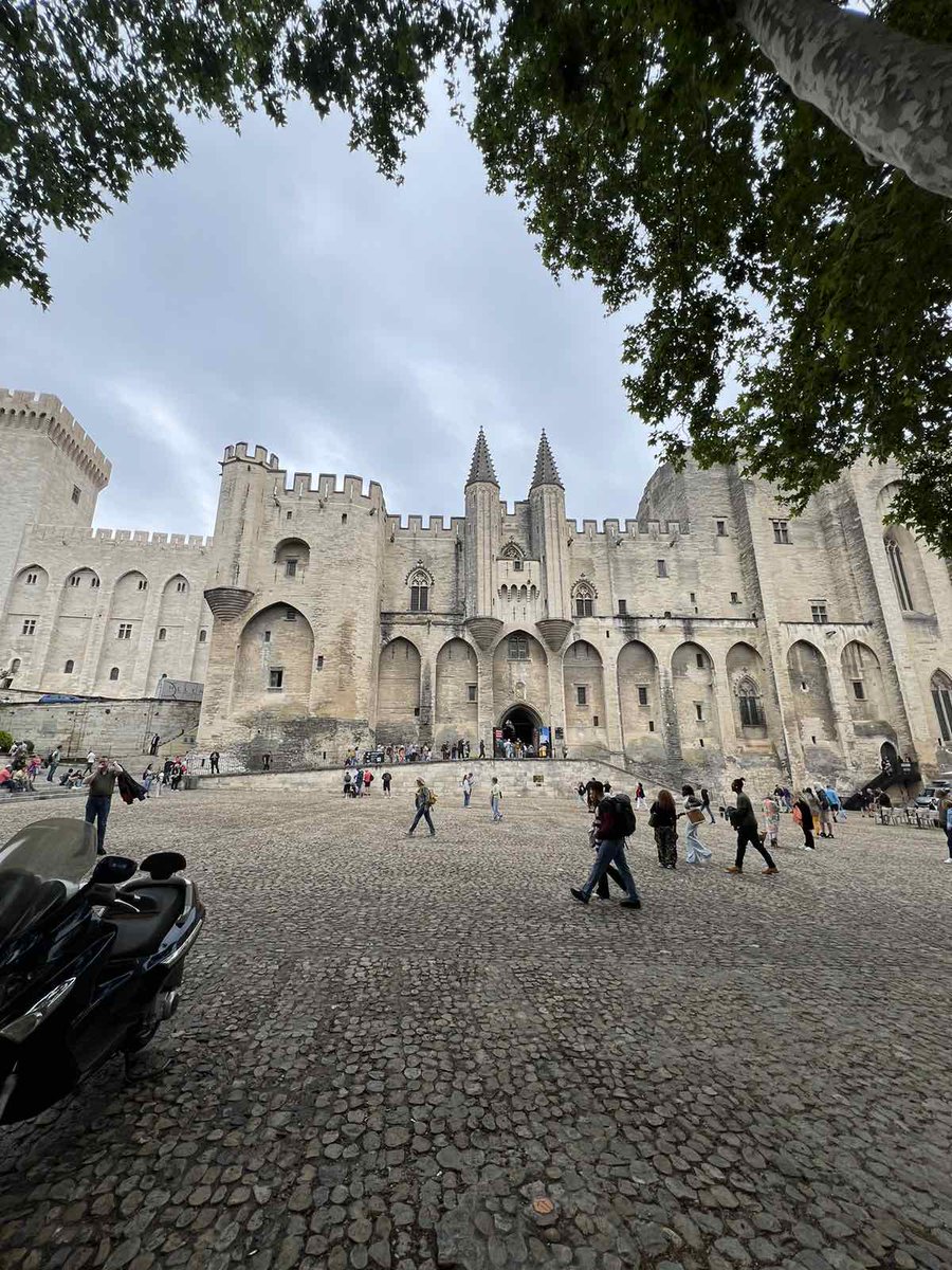 Avignon...